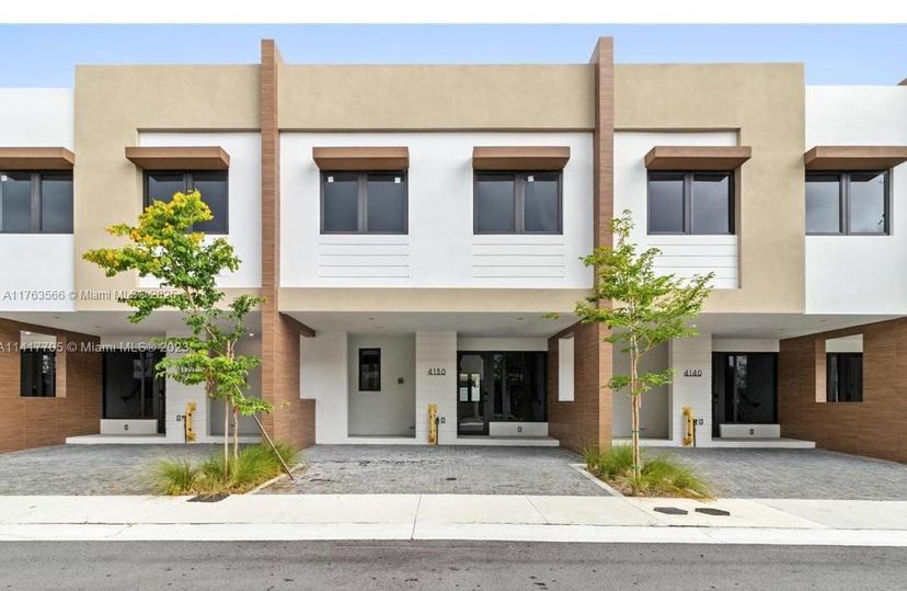 Picture of 4130 N Oak Pl # 4130, Dania Beach FL 33314