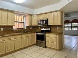 Picture of 918 SW 7Th Ave # 2, Miami, FL 33130