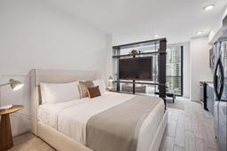 Picture of 398 NE 5Th St # 1516, Miami, FL 33132