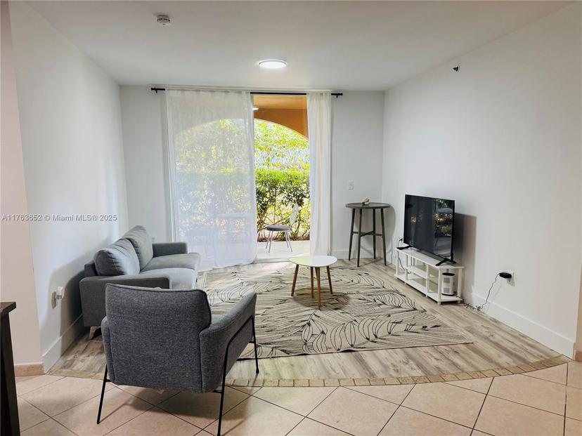 Picture of 19555 E Country Club Dr # 8108, Aventura FL 33180