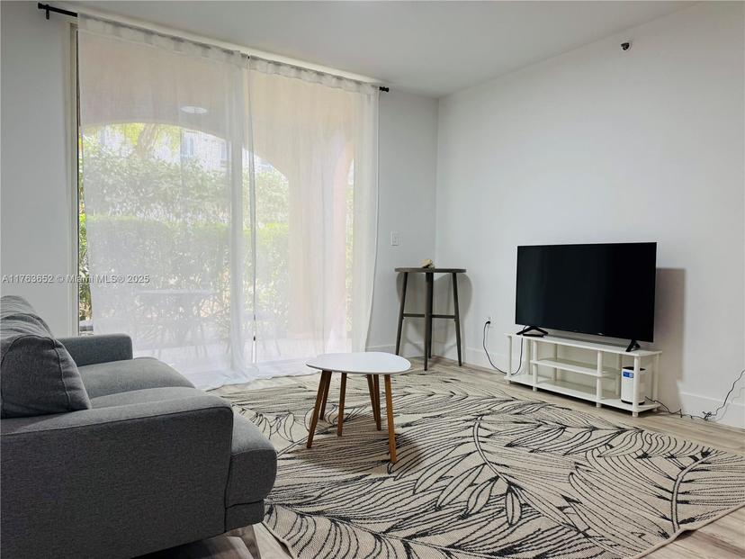Picture of 19555 E Country Club Dr # 8108, Aventura FL 33180