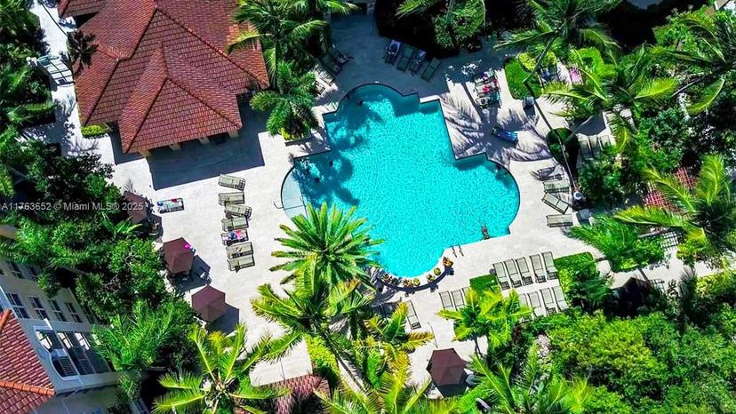 Picture of 19555 E Country Club Dr # 8108, Aventura FL 33180