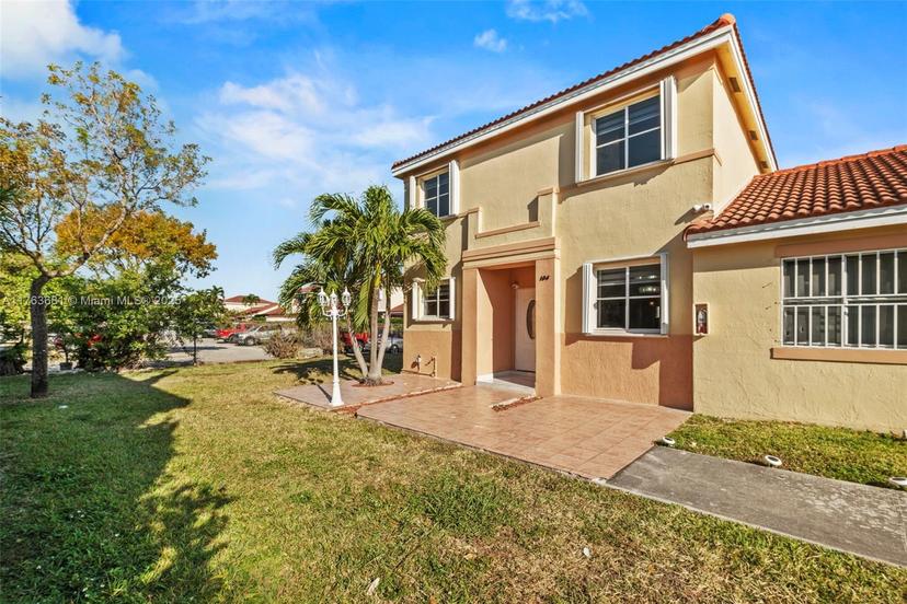Picture of 240 NW 114Th Ave # 104, Sweetwater FL 33172