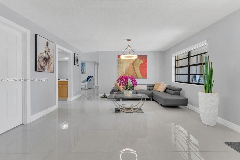 Picture of 31 NW 133Rd Pl, Miami FL 33182