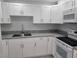Picture of 4803 NW 7Th St # 14, Miami, FL 33126