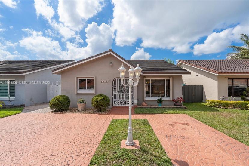 Picture of 12782 NW 103Rd Ave, Hialeah Gardens FL 33018