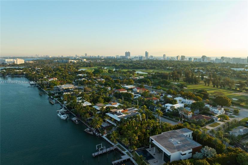 Picture of 2143 N Bay Rd, Miami Beach FL 33140