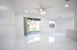 Picture of 5169 Stagecoach Dr # 5169, Coconut Creek, FL 33073