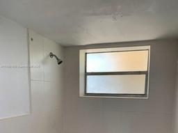 Picture of 1370 NE 119Th St # 137003, Miami, FL 33161