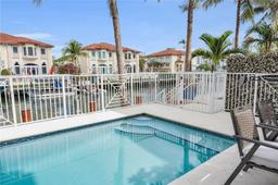 Picture of 3907 NE 170Th St # 3907, North Miami Beach, FL 33160