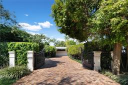 Picture of 4620 Granada Blvd, Coral Gables, FL 33146