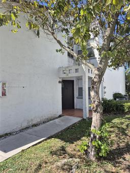 Picture of 4774 NW 97Th Pl # 209, Doral, FL 33178