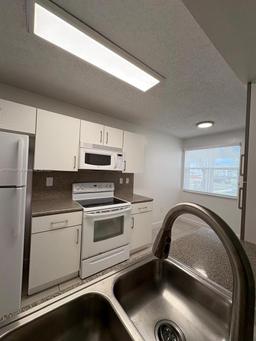 Picture of 4774 NW 97Th Pl # 209, Doral, FL 33178