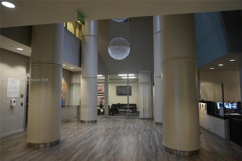 Picture of 1750 N Bayshore Dr # 2215, Miami FL 33132