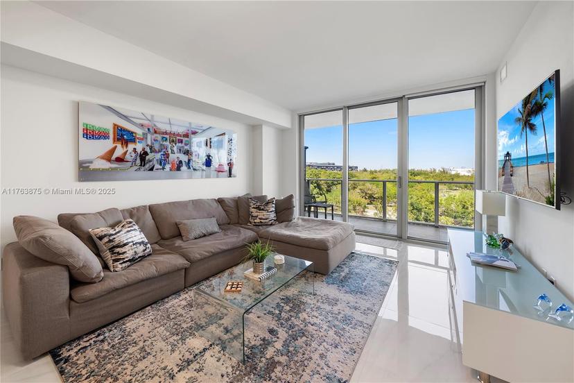 Picture of 16385 Biscayne Blvd # 503, North Miami Beach FL 33160