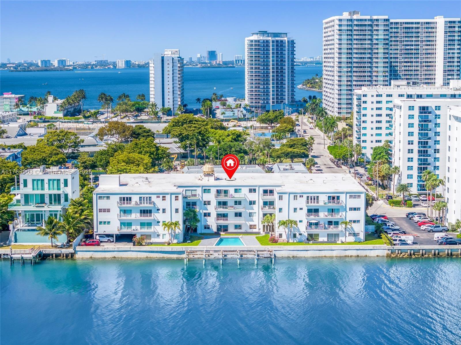 Picture of 1880 S Treasure Dr # 4M, North Bay Village, FL 33141