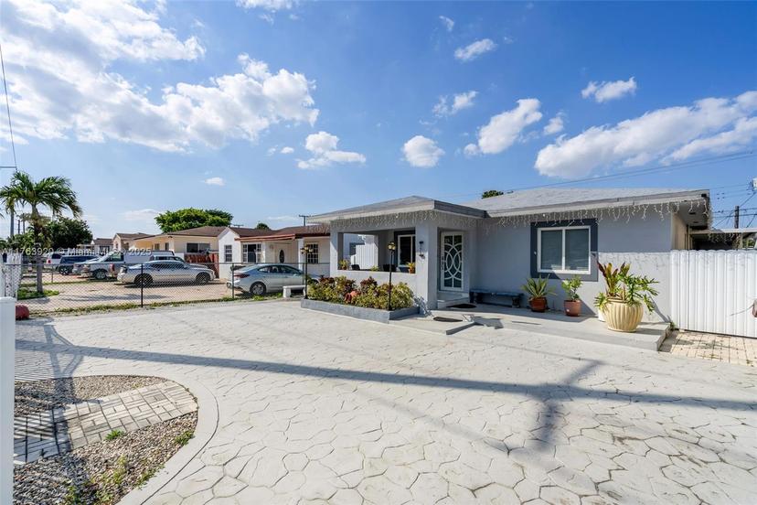 Picture of 351 E 13Th St, Hialeah FL 33010