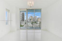 Picture of 185 SW 7Th St # 1401, Miami, FL 33130