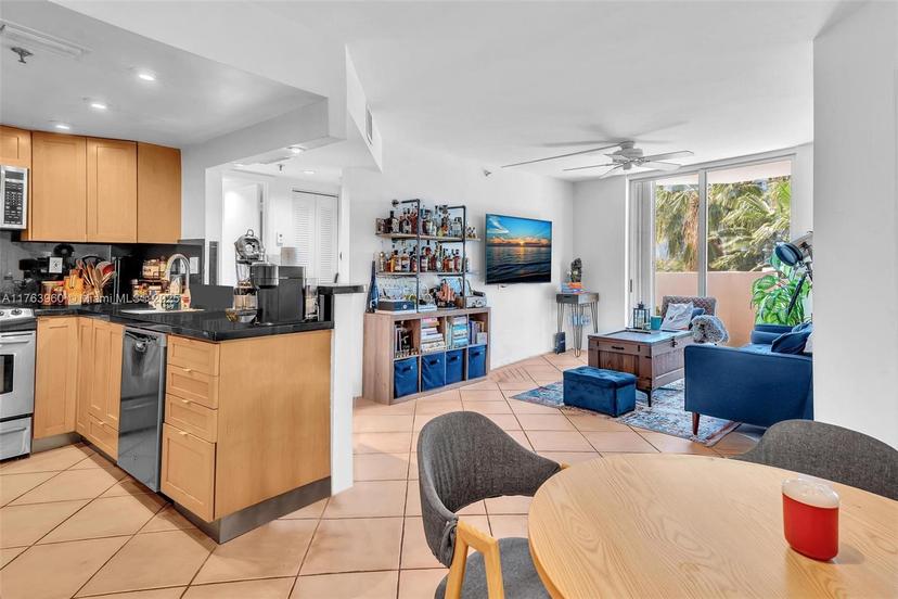 Picture of 1621 Bay Rd # 406, Miami Beach FL 33139