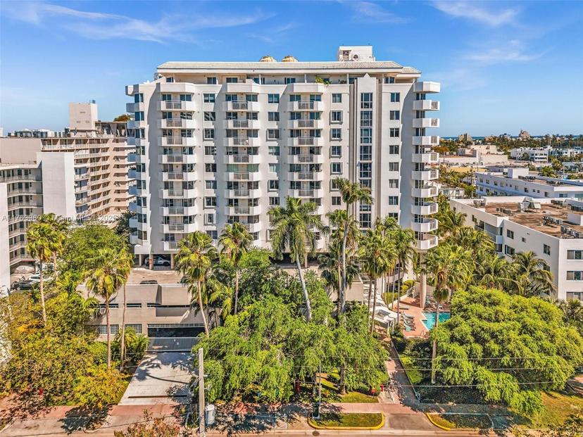 Picture of 1621 Bay Rd # 406, Miami Beach FL 33139