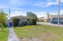 Picture of 375 58Th St N, St Petersburg, FL 33710