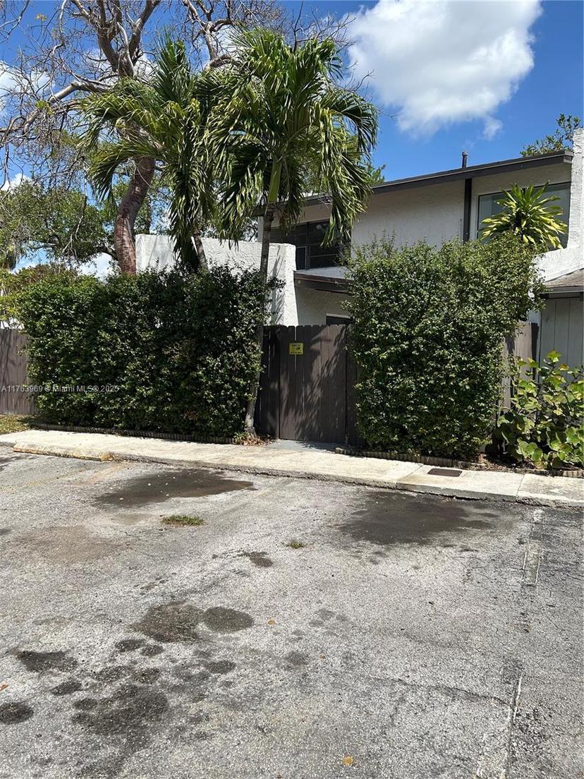 Picture of 11005 SW 70Th Ter, Miami FL 33173