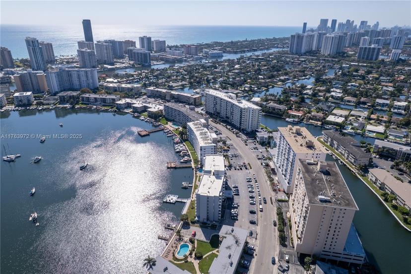 Picture of 427 Golden Isles Dr # 12I, Hallandale Beach FL 33009