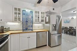 Picture of 427 Golden Isles Dr # 12I, Hallandale Beach, FL 33009