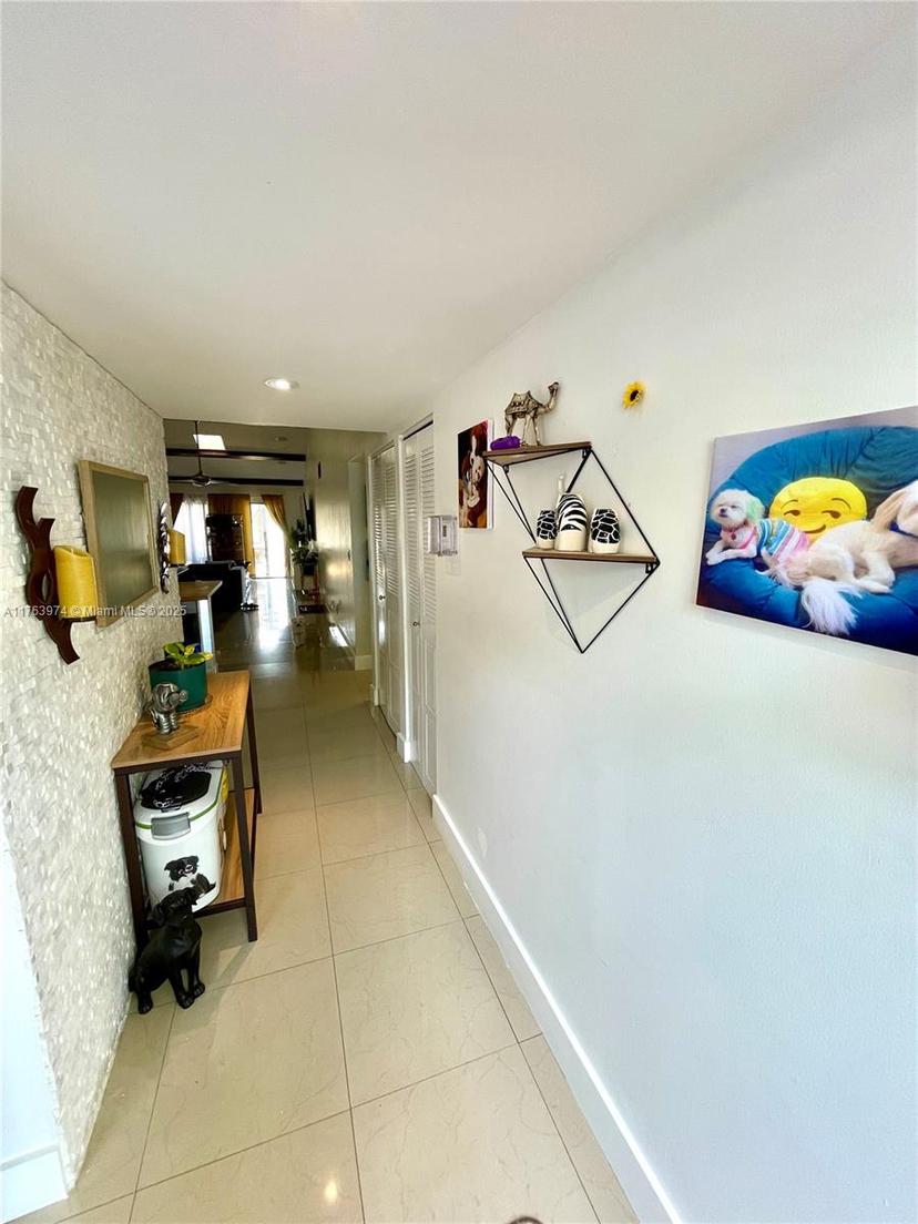 Picture of 1744 NW 71St Ave # 117, Plantation FL 33313
