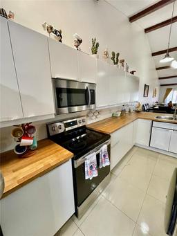 Picture of 1744 NW 71St Ave # 117, Plantation, FL 33313