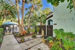 Picture of 22340 Pineapple Walk Dr, Boca Raton, FL 33433