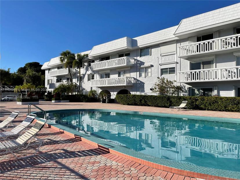 Picture of 100 Edgewater Dr # 309, Coral Gables FL 33133