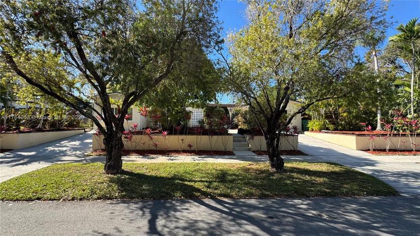 Picture of 8720 SW 192Nd Ter, Cutler Bay FL 33157