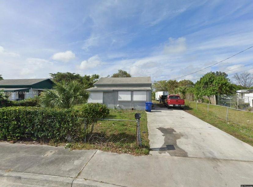Picture of 3021 Avenue J, Riviera Beach FL 33404