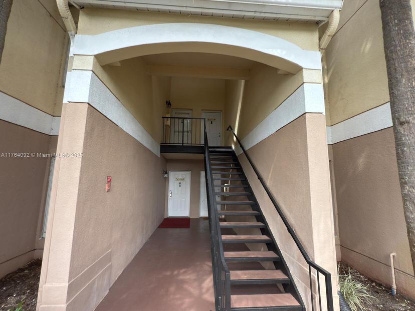 Picture of 815 W Boynton Beach Blvd # 205, Boynton Beach FL 33426