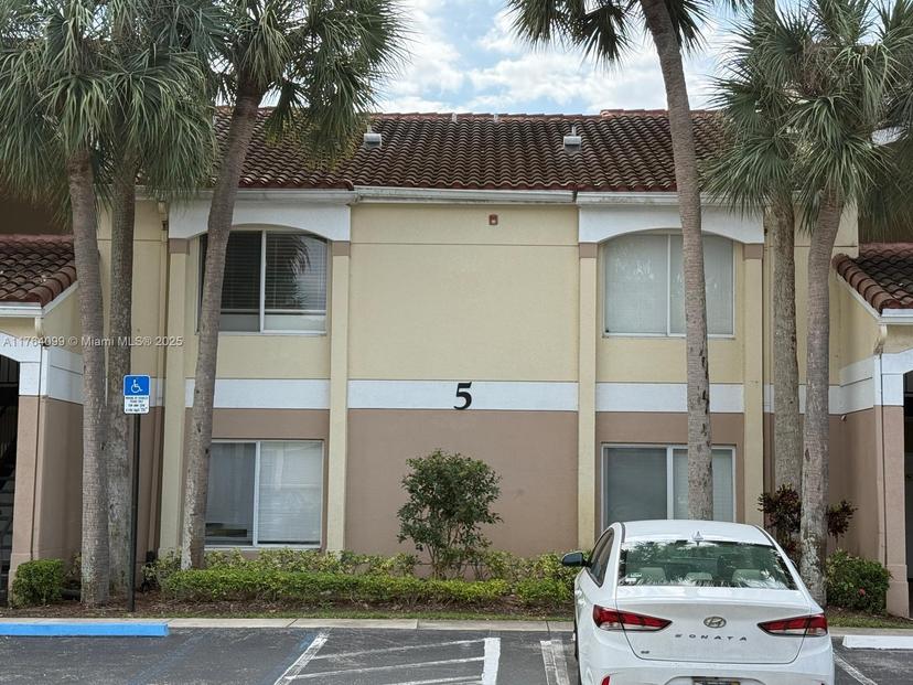 Picture of 815 W Boynton Beach Blvd # 101, Boynton Beach FL 33426