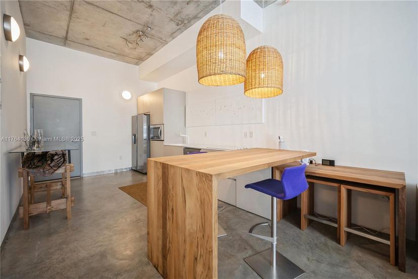 Picture of 2001 Meridian Ave # 512, Miami Beach FL 33139