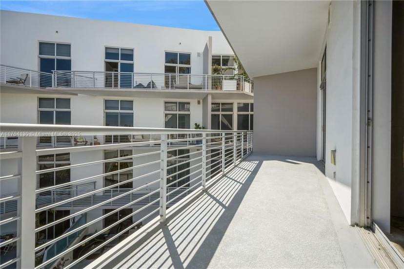 Picture of 2001 Meridian Ave # 512, Miami Beach FL 33139