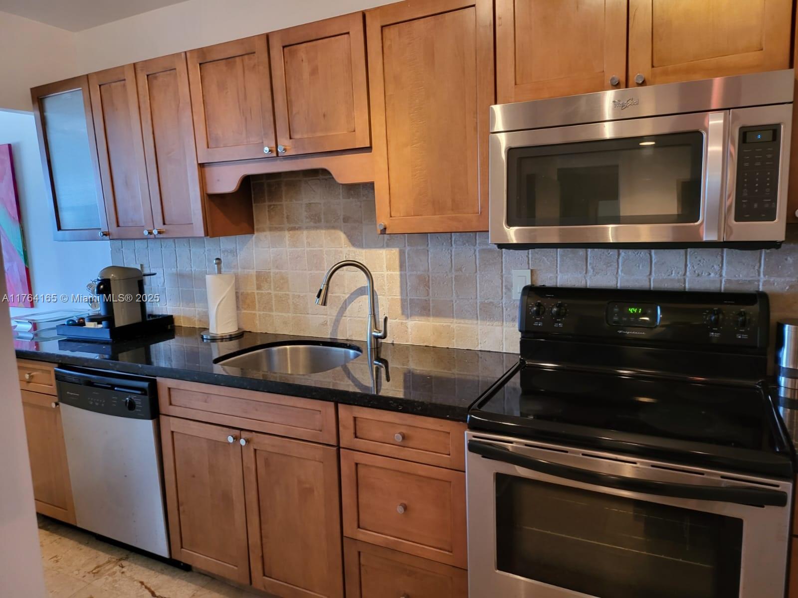 Picture of 100 Lincoln Rd # 1238, Miami Beach, FL 33139
