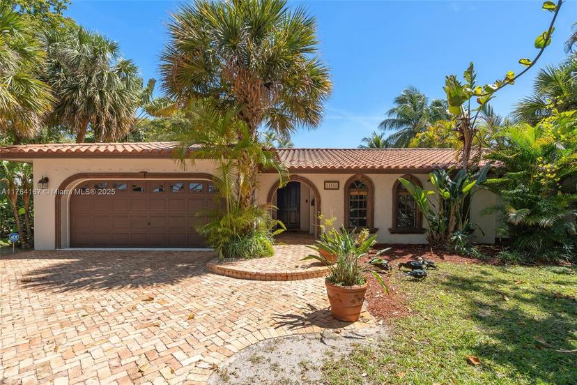 Picture of 14841 Dade Pine Ave, Miami Lakes FL 33014
