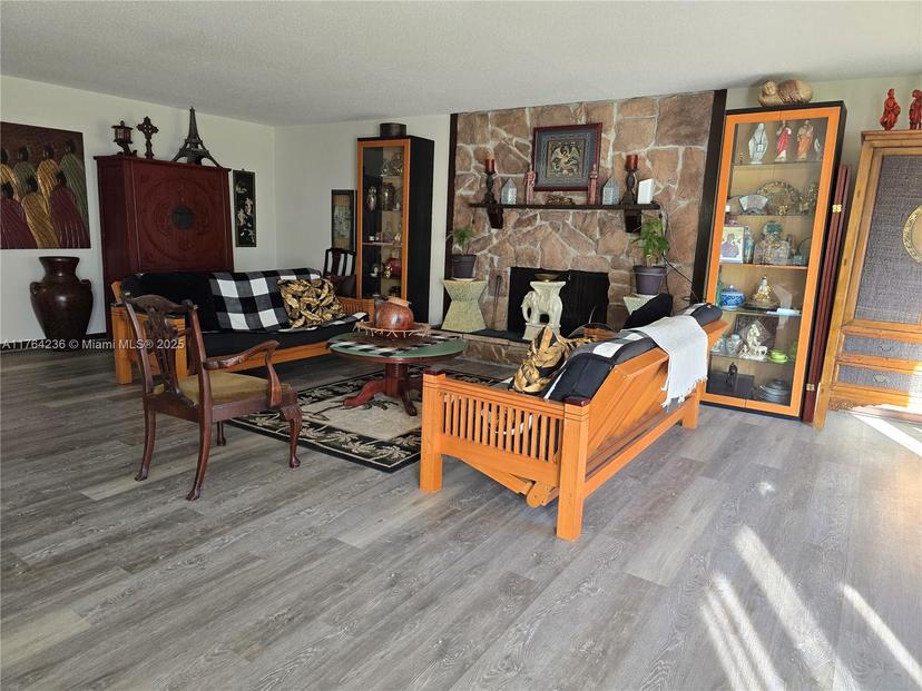 Picture of 593 E Ash Street, Other City - In The State Of Florida FL 32347