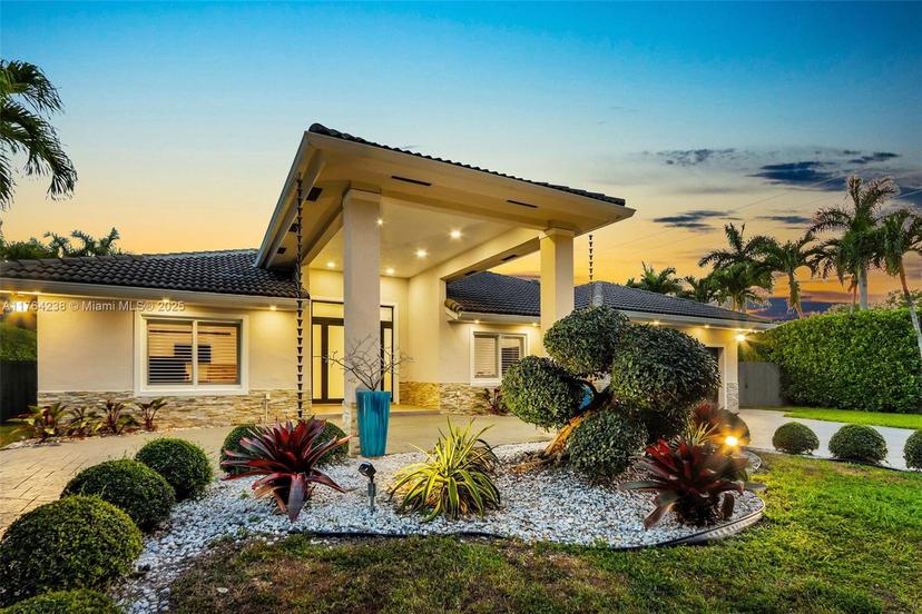 Picture of 10190 SW 114Th Ter, Miami FL 33176