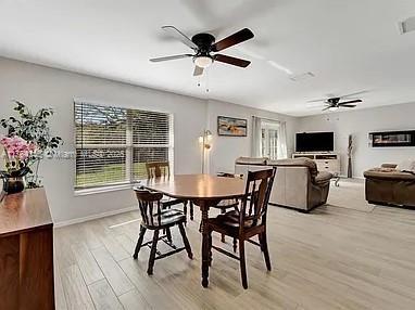 Picture of 2916 Woodcrest Dr, Sarasota FL 34239