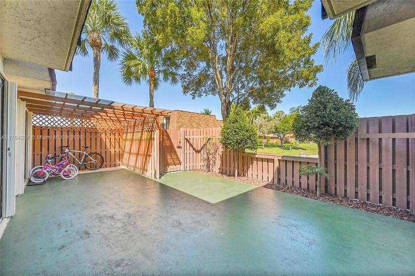 Picture of 5517 NW 59Th Pl, Tamarac FL 33319