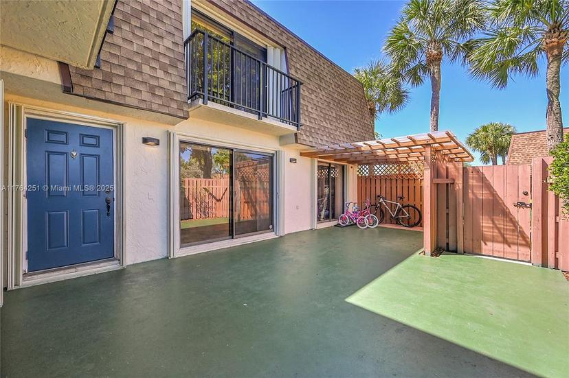 Picture of 5517 NW 59Th Pl, Tamarac FL 33319