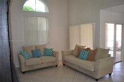 Picture of 1537 E Lake Ct, Hollywood, FL 33020