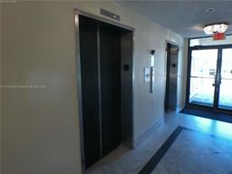 Picture of 800 NE 195Th St # 419, Miami, FL 33179