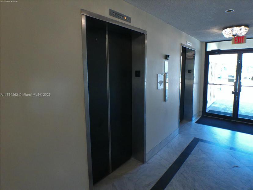 Picture of 800 NE 195Th St # 419, Miami FL 33179