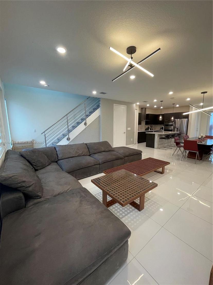 Picture of 6670 NW 103Rd Path # 1, Doral FL 33178