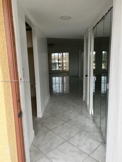 Picture of 8465 Sunrise Lakes Blvd # 304, Sunrise FL 33322